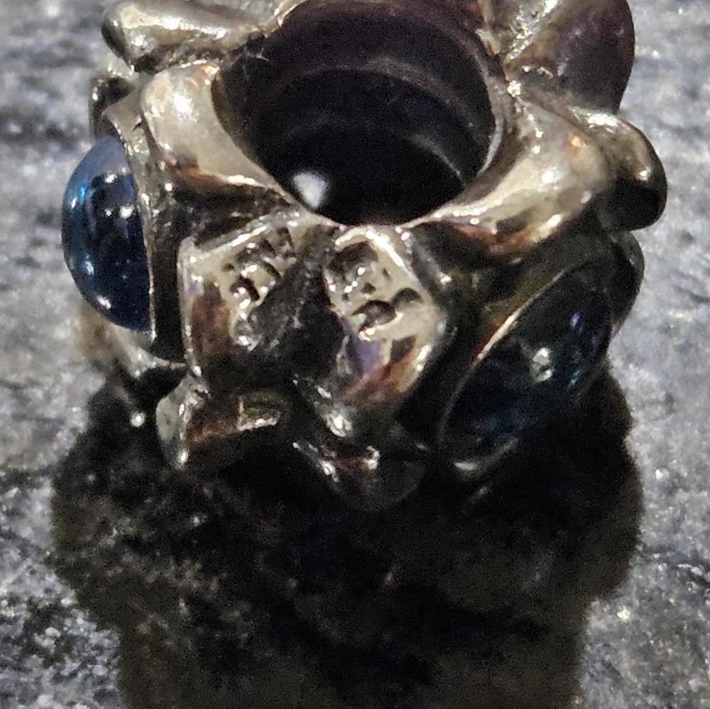 PANDORA Ribbon with Blue Topaz Charm No. 790279BTP - Picture 4 of 4